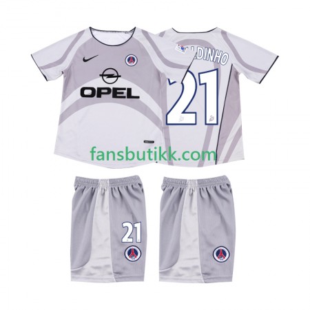 Fotballdrakt AC Milan RONALDINHO 21 2001 Barn Retro Bortetrøye 2002 Kortermet